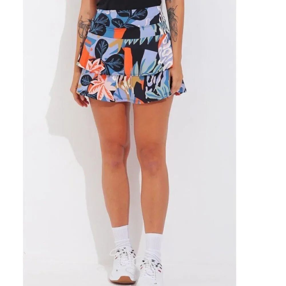 Dona Jo Soar Skort in Petit Rose in Size 2 (10-14)